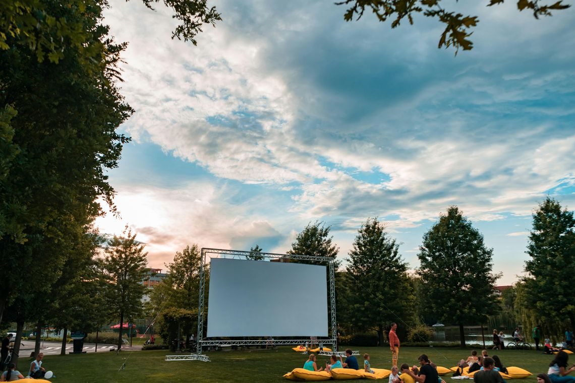 Kino pod niebem
