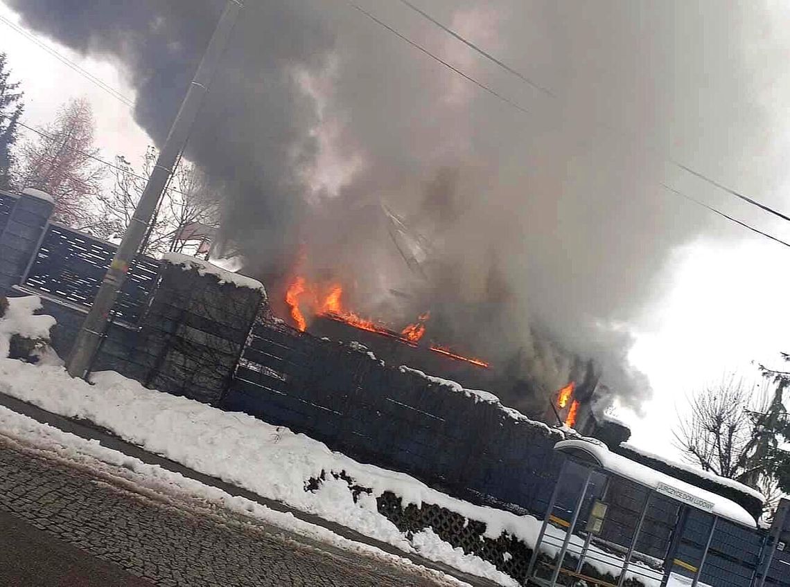 Jurczyce, gmina Skawina, pożar w gminie Skawina, akcja gaśnicza, straż pożarna,