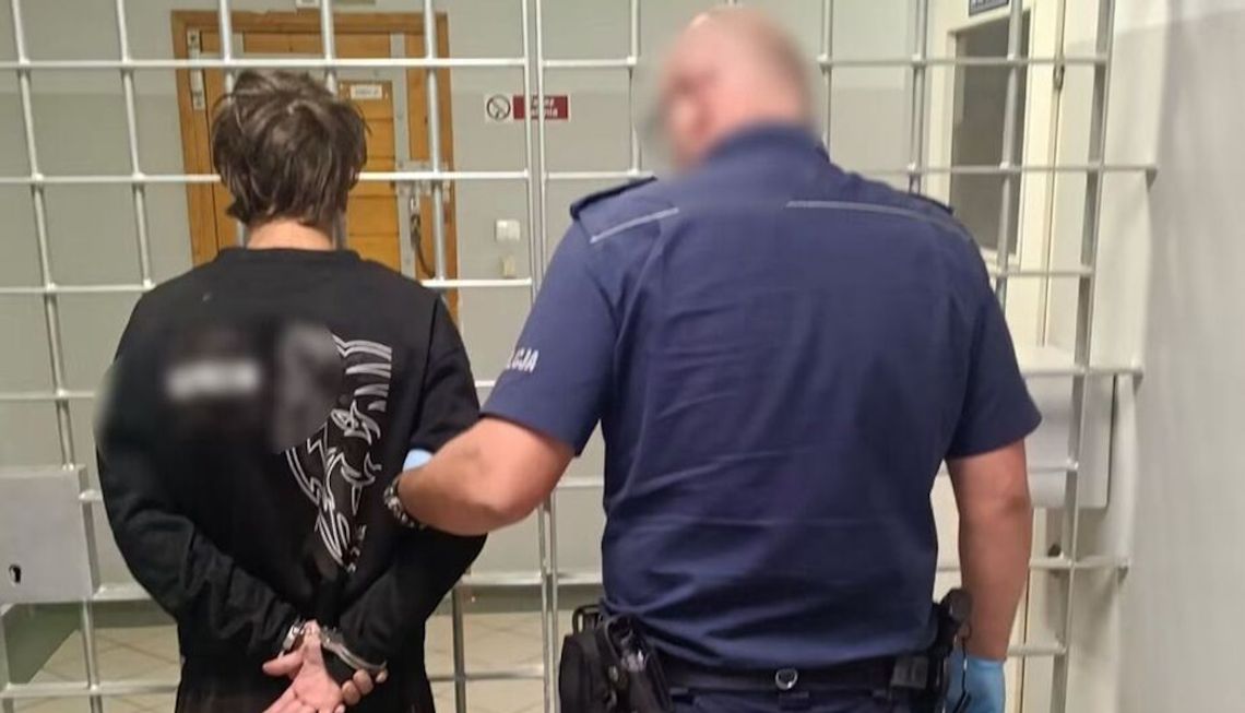 Kradzieże, rozbój i atak na ratownika. 23-letni recydywista z Jabłonki zatrzymany Kradzieże, rozbój i atak na ratownika. 23-letni recydywista z Jabłonki zatrzymany