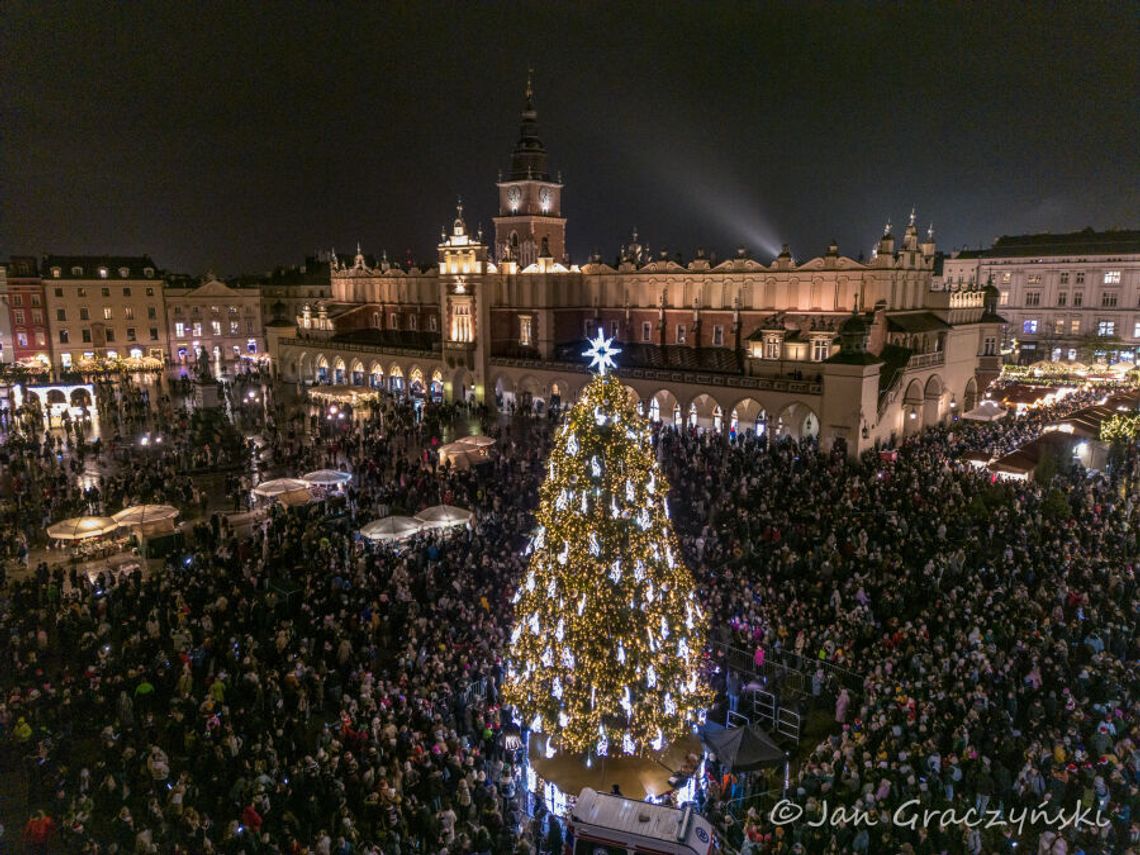 Kraków błyszczy na światowych listach! Nasza choinka najpiękniejsza!