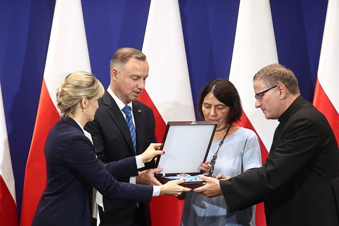 Ksiądz Franciszek Blachnicki odznaczony Orderem Orła Białego