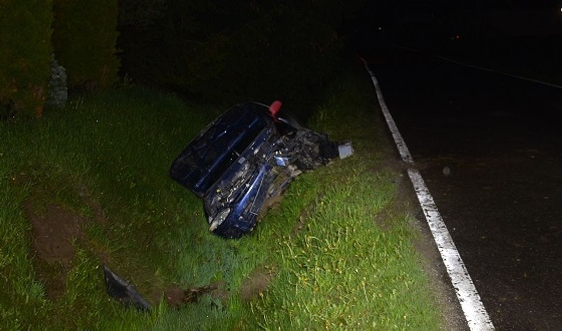 Lipnica Wielka. Wjechał samochodem do rowu, mając ponad 3 promile