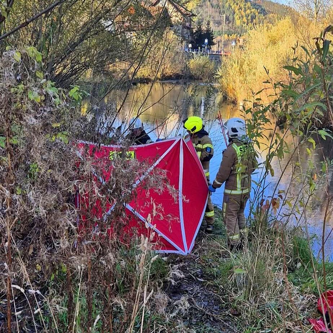 Makabryczne odkrycie w Szczawnicy. Zwłoki w potoku Szczawnica, zwłoki w potoku, akcja ratunkowa w Szczawnicy, dochodzenie prokuratora, prokurator, policja