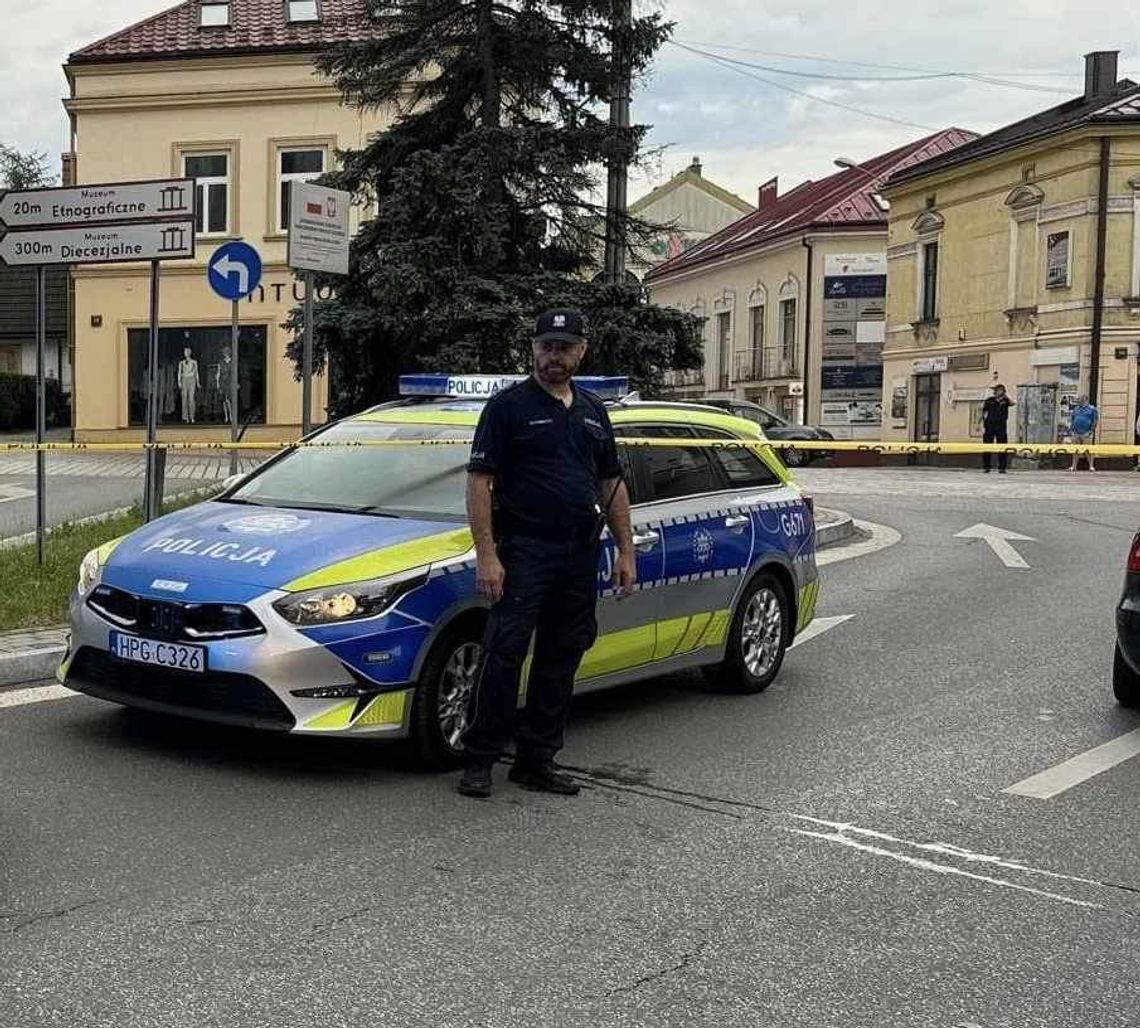 Na zdjęciu miejsce odkrycia ciała 44-letniego mężczyzny w Tarnowie