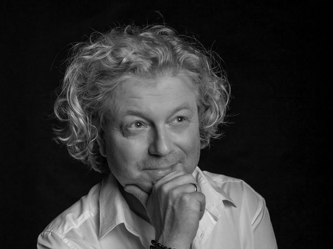 Nie żyje Przemysław Branny. Aktor Teatru Bagatela i wokalista miał 55 lat Nie żyje Przemysław Branny. Aktor Teatru Bagatela i wokalista miał 55 lat