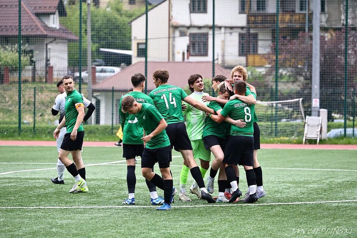 Wierchy Rabka-Zdrój, AKS Ujanowice, Liga Okręgowa, mecz, piłka nożna