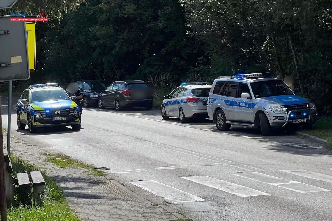 Nietrzeźwy kierowca wjechał do rowu w Stryszawie. Miał ponad 2 promile Nietrzeźwy kierowca wjechał do rowu w Stryszawie. Miał ponad 2 promile
