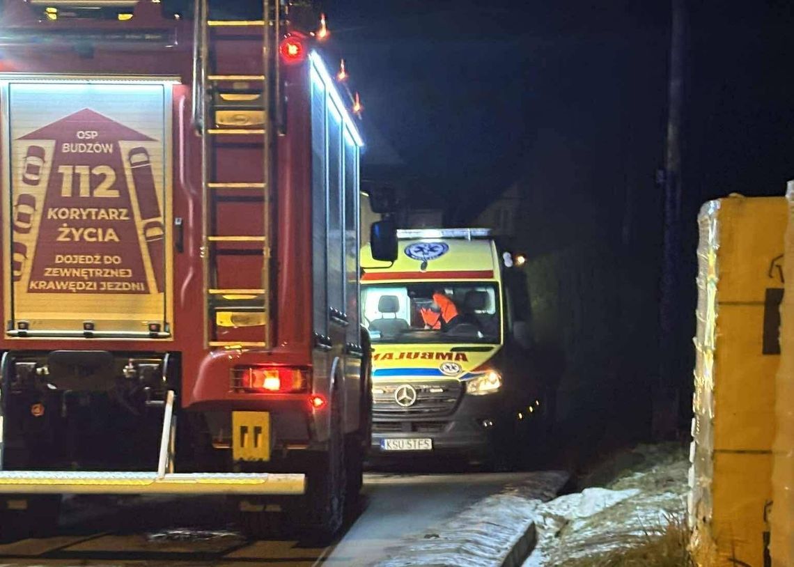 Budzów, powiat suski, nagle zatrzymanie krążenia, reanimacja, akcja ratunkowa, zatrzymanie krążenia, odzyskanie funkcji życiowych, na sygnale