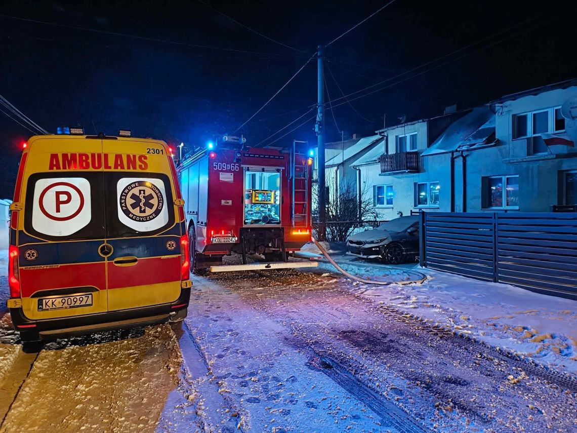 Bukowno, powiat olkuski, straż pożarna, strażacy, pożar budynku mieszkalnego, akcja gaśnicza w Bukownie, na sygnale