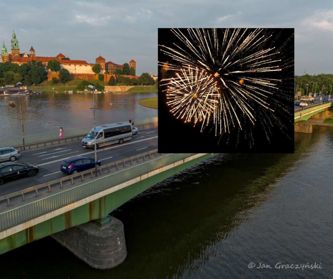 Nocne fajerwerki na moście Dębnickim. Mieszkańcy Krakowa oburzeni