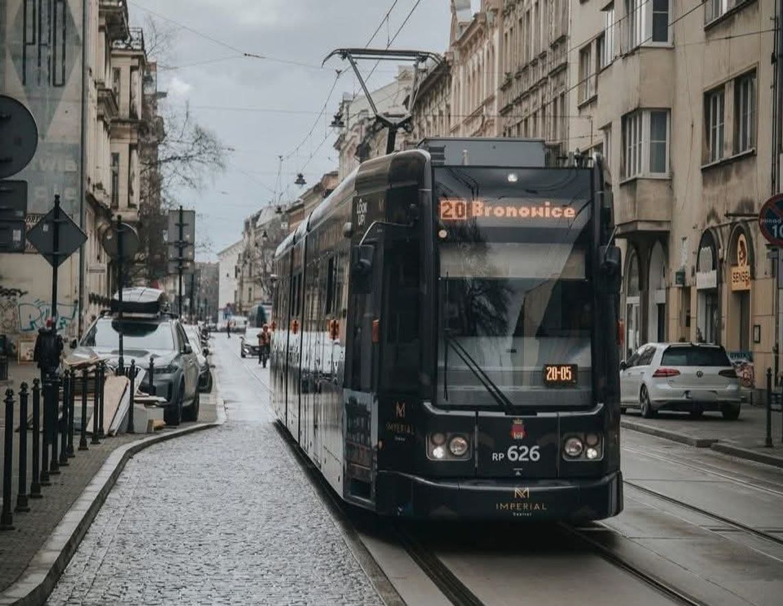 Salwator, Kraków, tramwaj, tramwaj na Salwadorze, wandal uszkodził tramwaj