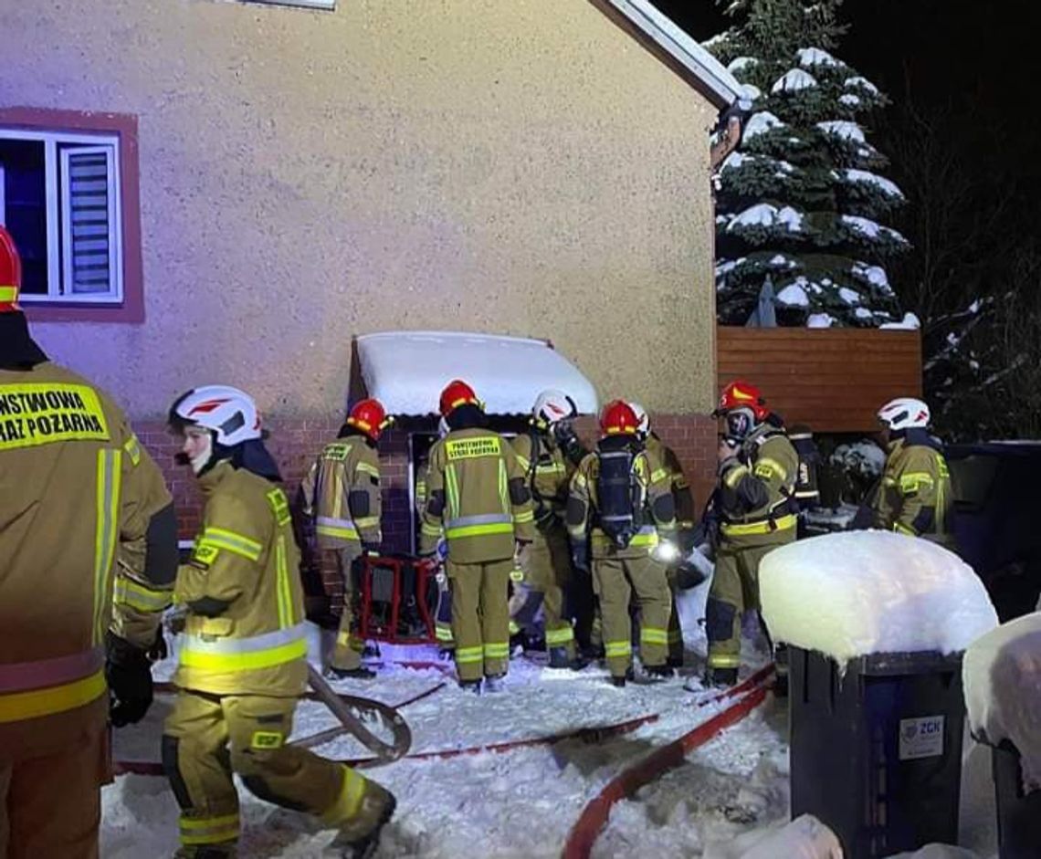 Nocny pożar domu na terenie gminy Jerzmanowice - Przeginia (ZDJĘCIA)