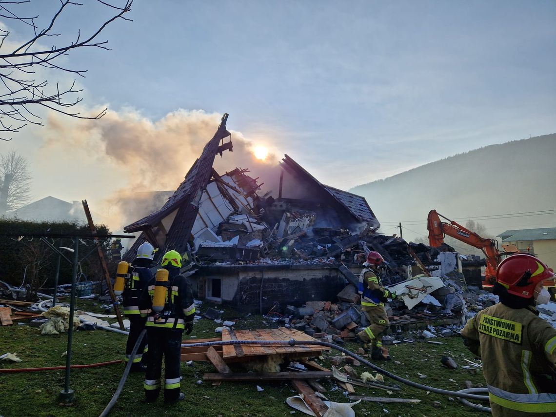 Ogromny wybuch w Ustroniu. Co najmniej dwie osoby nie żyją (GALERIA)