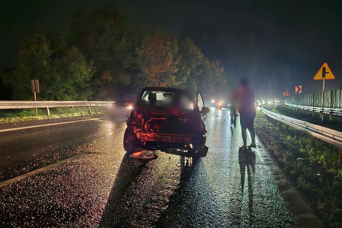 Zakopianka, Głogoczów, powiat myślenicki, wypadek na Zakopiance, kolizja drogowa na Zakopiance, akcja ratunkowa, trudne warunki na drogach