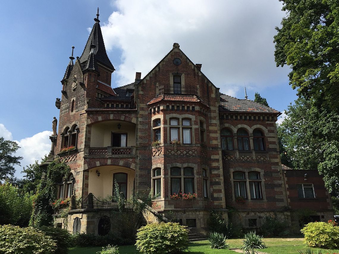 Pałac Żeleńskich w Grodkowicach