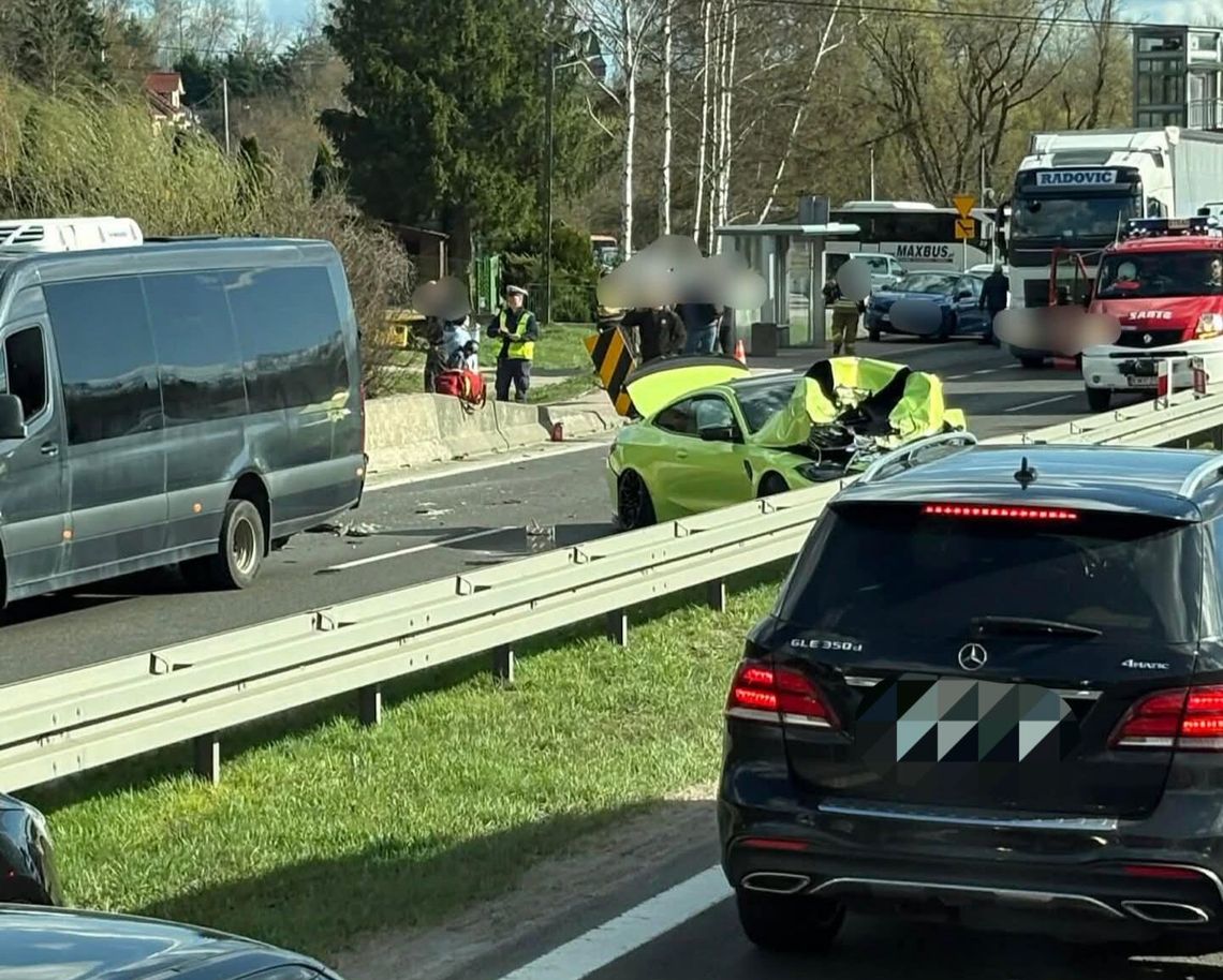 Głogoczów, Zakopianka, powiat myślenicki, z wypadek w głogoczowie, akcja ratunkowa, akcja służb, zablokowana Zakopianka