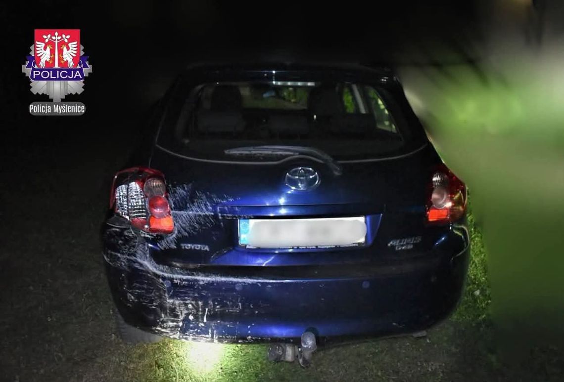 Pijana kierująca pomyliła drogę z remizą. W budynek OSP wjechała z ponad 2 promilami Pijana kierująca pomyliła drogę z remizą. W budynek OSP wjechała z ponad 2 promilami