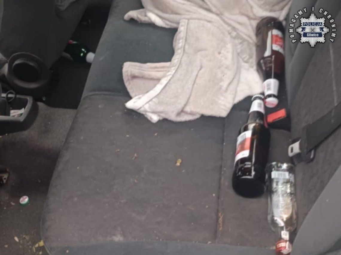 Alkohol w aucie.