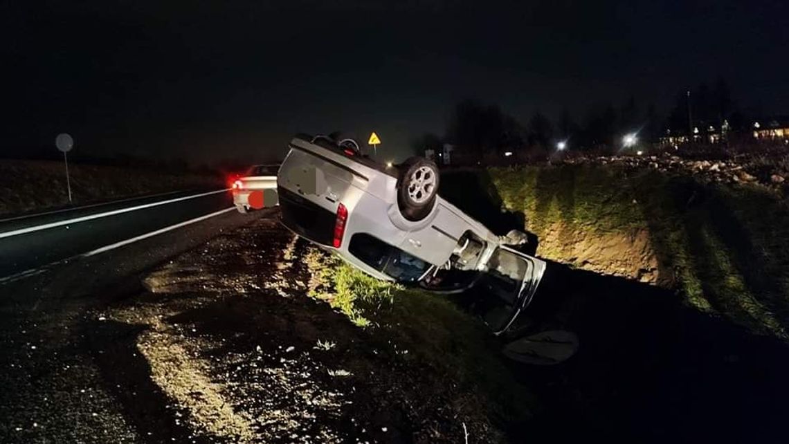 Pijany Ukrainiec dachował na drodze krajowej DK94 w Czajowicach