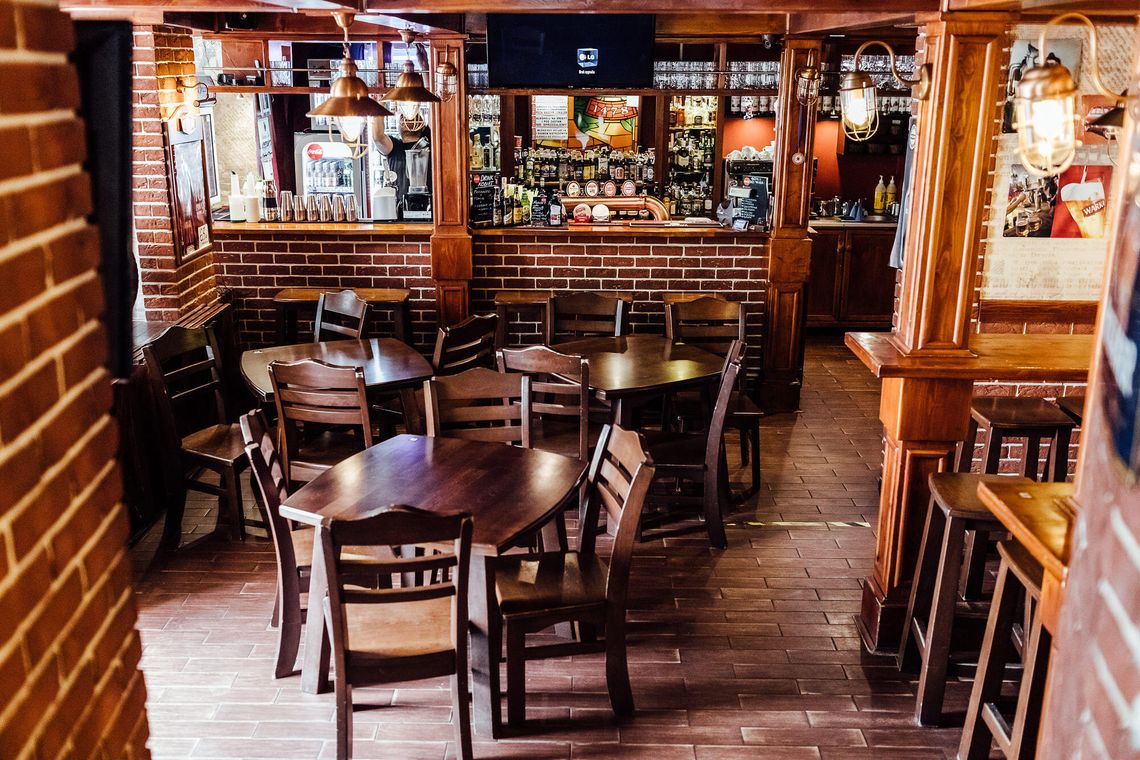 Piwiarnia Warka Tarnów - restauracja w centrum Rynku