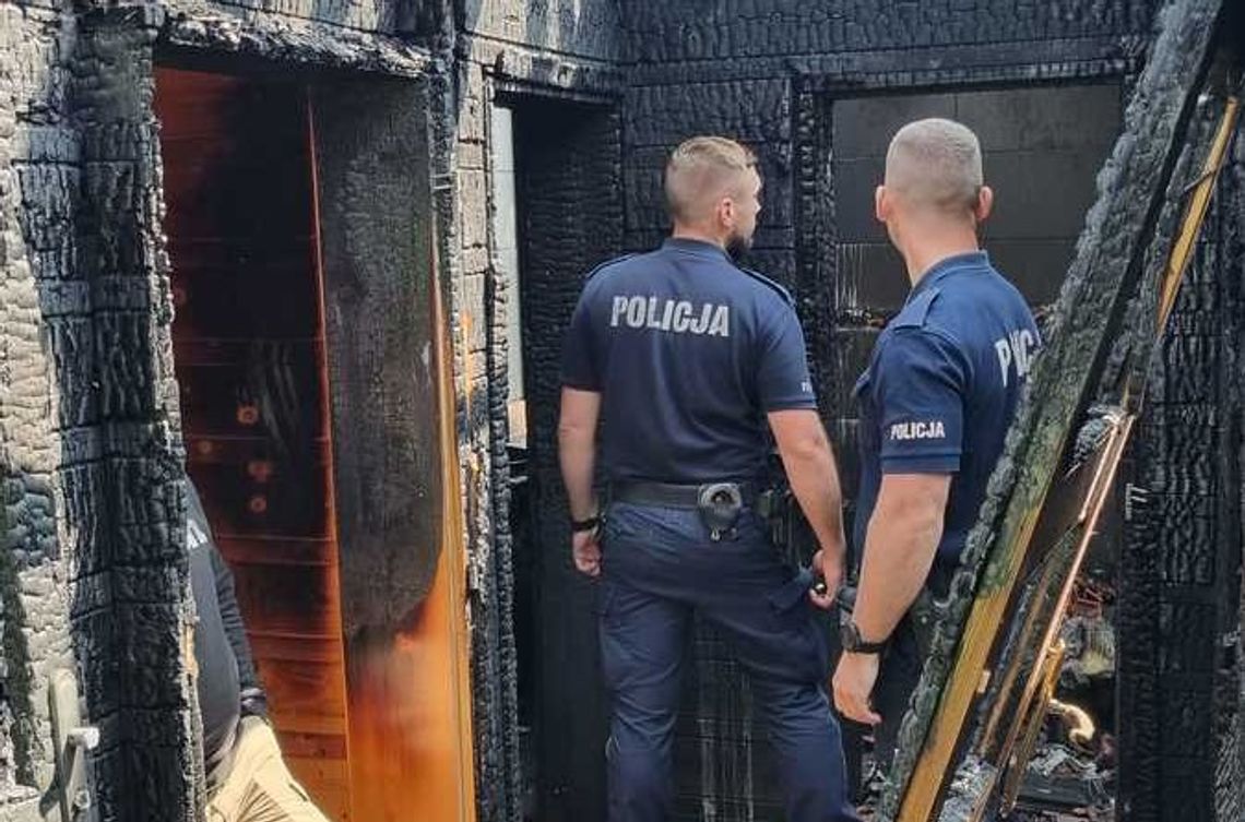 Podczas niedzielnego pożaru w Gdowie spłonął 31-latek [ZDJĘCIA]