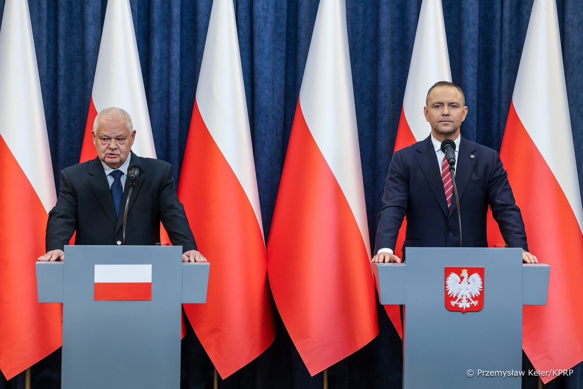 Polski SAFE 0%: Rewolucyjny plan Prezydenta Nawrockiego na zbrojenia za 185 mld zł Karol Nawrocki, prezydent RP Donald Tusk, Adam Glapiński, narodowy Bank Polski, NBP, program SAFE 0%