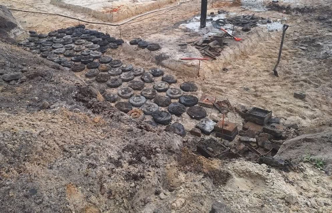 Ponad 200 niewybuchów przy ulicy Łojasiewicza w Krakowie. Akcja saperów zakończona sukcesem Materiały wybuchowe, budowa w Krakowie, ul łojasiewicza, ul łojasiewicza w Krakowie, saperzy, policja, komenda miejska policji w Krakowie