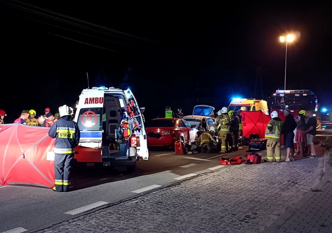 Na zdjęciu miejsce wypadku na drodze wojewódzkiej w Chochołowie