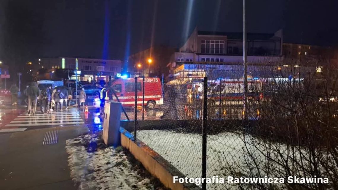 Potrącenie pieszego na ulicy Popiełuszki w Skawinie [FOTO]