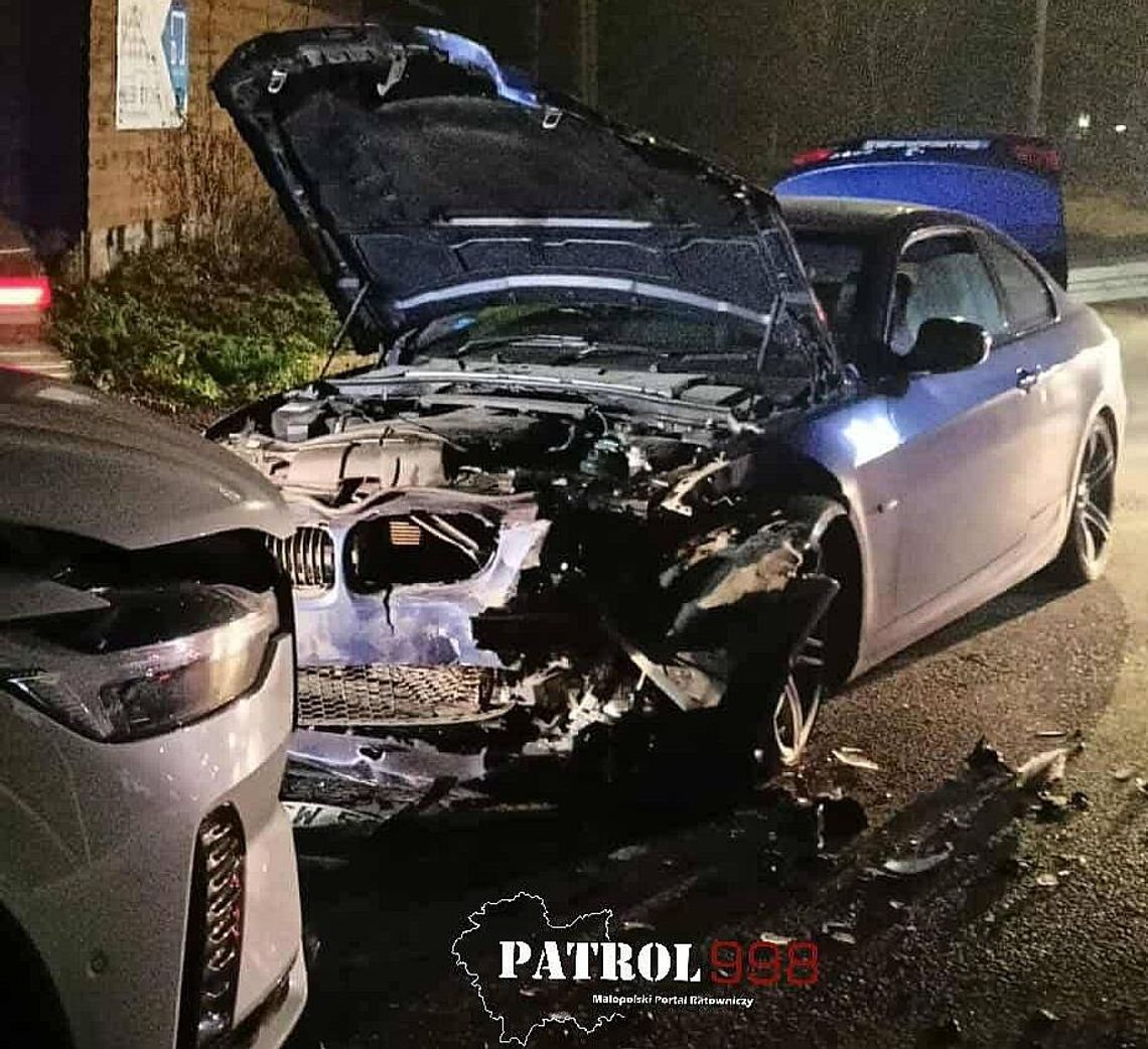 Ryczów, Spytkowice, powiat wadowicki, zderzenie na trasie z Wadowic do skawiny, na sygnale, akcja ratunkowa, wypadek drogowy