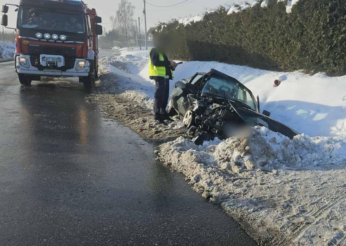 Zegartowice, powiat myślenicki, karambol pięciu samochodów, 5 osób rannych, osoby ranne, karambol w powiecie myślenickim