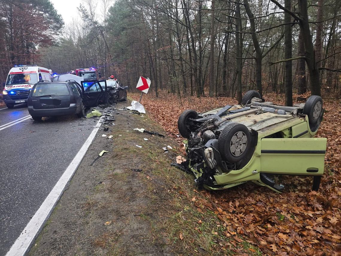 Ryczówek, Klucze, powiat olkuski, na sygnale, wypadek drogowy, akcja ratunkowa, służby ratunkowe, wypadek w powiecie olkuskim