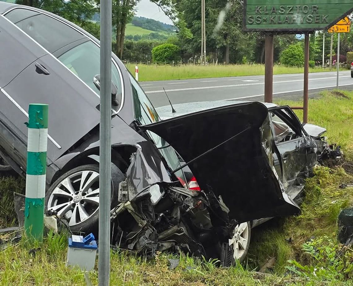 wypadek Stary Sącz, obwodnica Starego Sącza wypadek, wypadek Trakt św. Kingi, kolizja Stary Sącz, auta w rowie Stary Sącz
