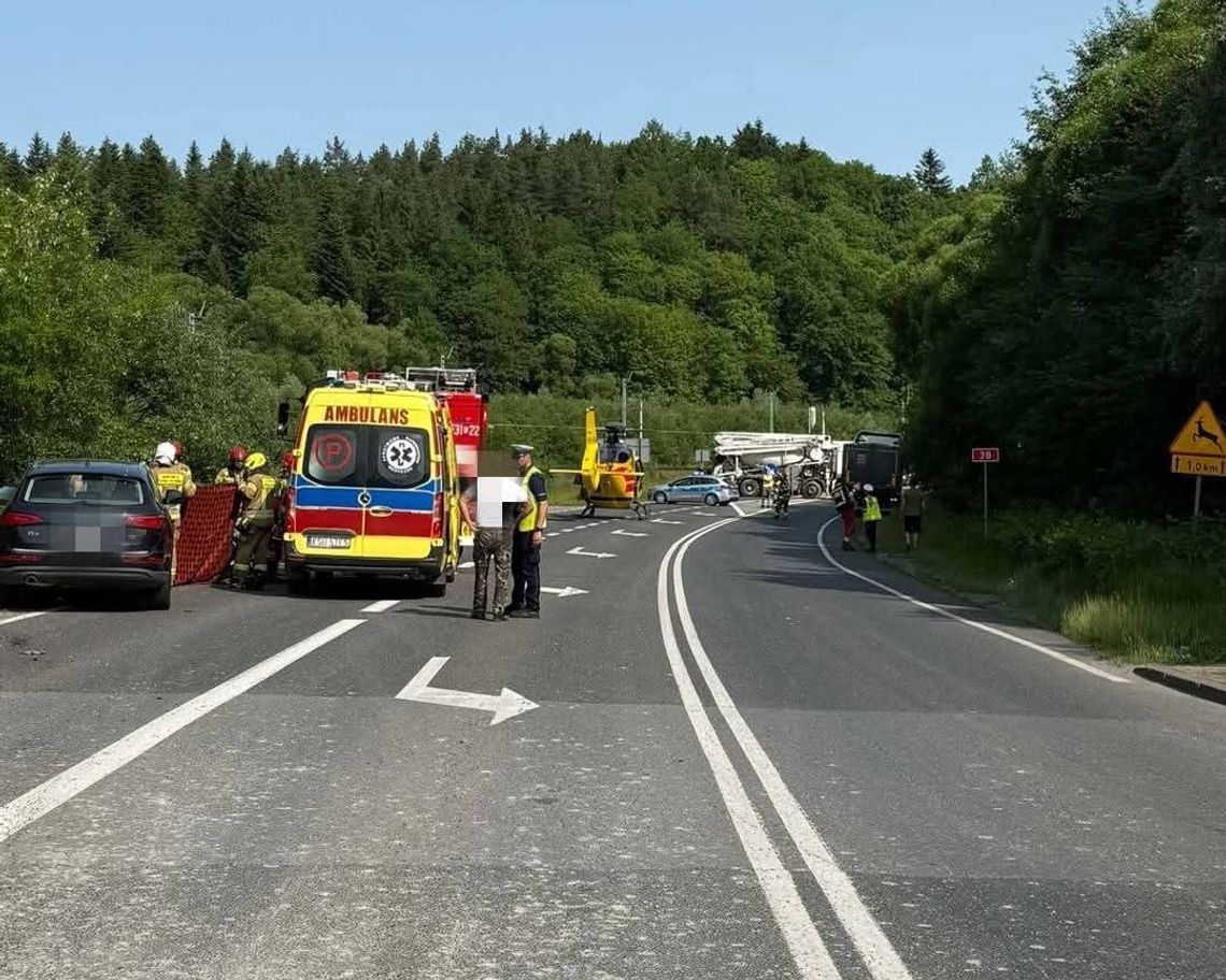 wypadek Zembrzyce, Zembrzyce DK28, Zembrzyce DW956, droga zablokowana Zembrzyce, objazdy Zembrzyce