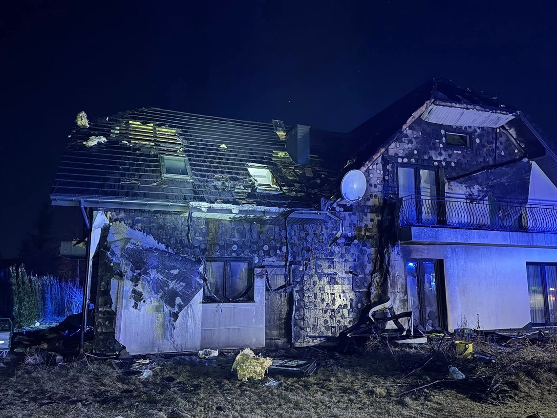 Muniakowice, Słomniki, gmina Słomniki, pożar domu, akcja gaśnicza w gminie Słomniki, straż pożarna, strażacy, na sygnale