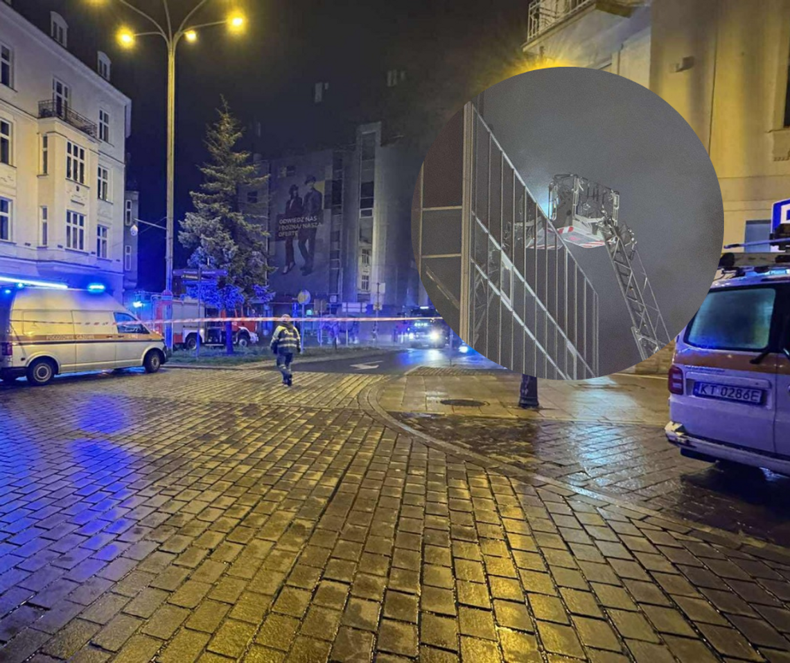 Tarnów, ulica Nowy Świat, pożar budynku handlowo-usługowego, na sygnale, akcja ratownicza, akcja ratunkowa, straż pożarna, strażacy