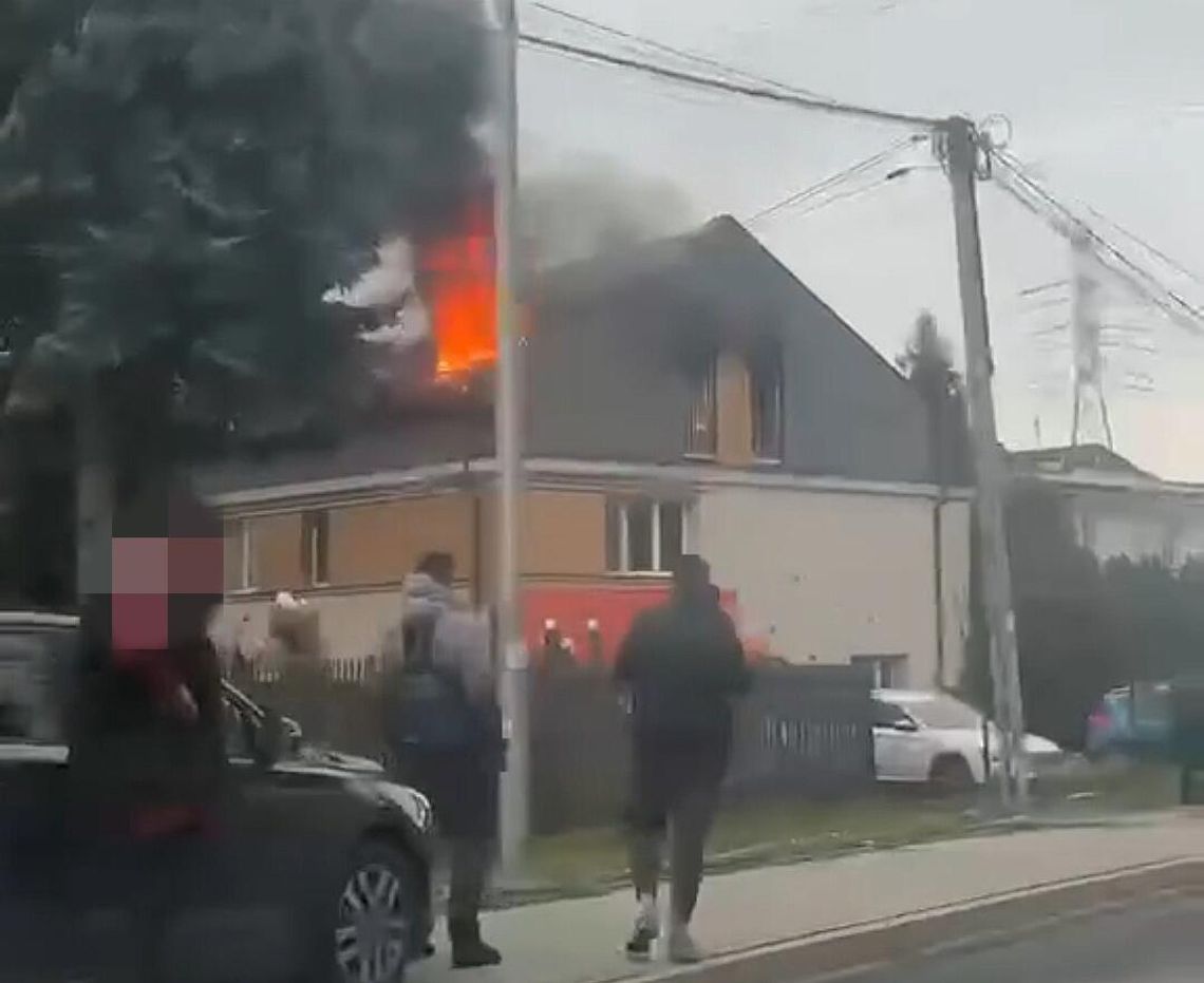 Kraków, ulica Klasztorna, Nowa Huta, pożar w Nowej Hucie, na sygnale, akcja gaśnicza, akcja służb