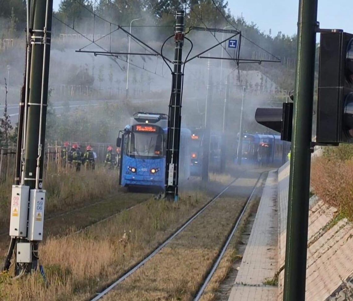 W rejonie Górki Narodowej zapalił się w tramwaju układ hamulcowy