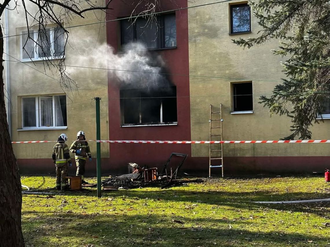 Pożar w Wieliczce. Szybka akcja strażaków zapobiegła tragedii [FOTO]