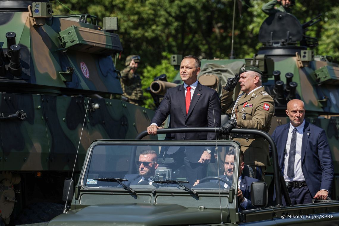 Święto Wojska Polskiego, Karol Nawrocki, Prezydent RP, Wojsko Polskie, Bitwa Warszawska, bezpieczeństwo Polski, modernizacja armii, defilada wojskowa, jedność narodu, fabryka amunicji