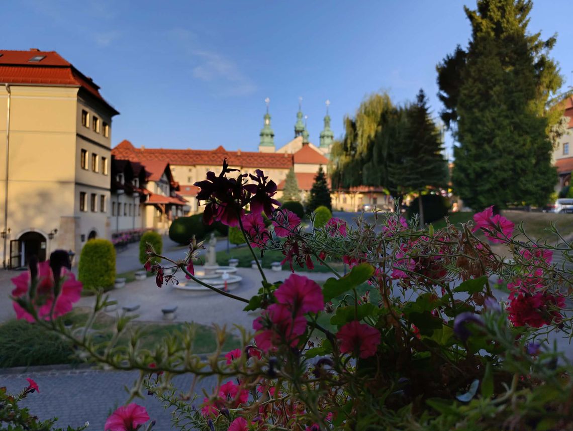 „Sacrum w obiektywie” – wyjątkowy konkurs fotograficzny Fundacji Popatrz Sercem i portalu M jak Małopolska