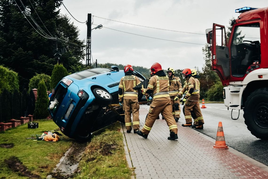 Wypadek w Mszanie Dolnej, wypadek w powiecie limanowskim, DK28, na sygnale, Mszana Dolna, Małopolska Alarmowo