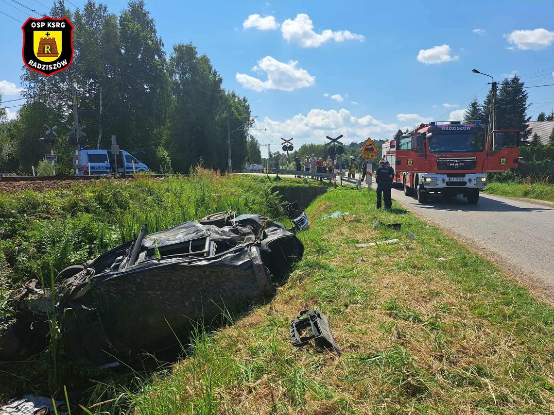 wypadek kolejowy Radziszów, zderzenie pociągu z samochodem, wypadek Radziszów pociąg, pociąg Zakopane-Szczecin wypadek
