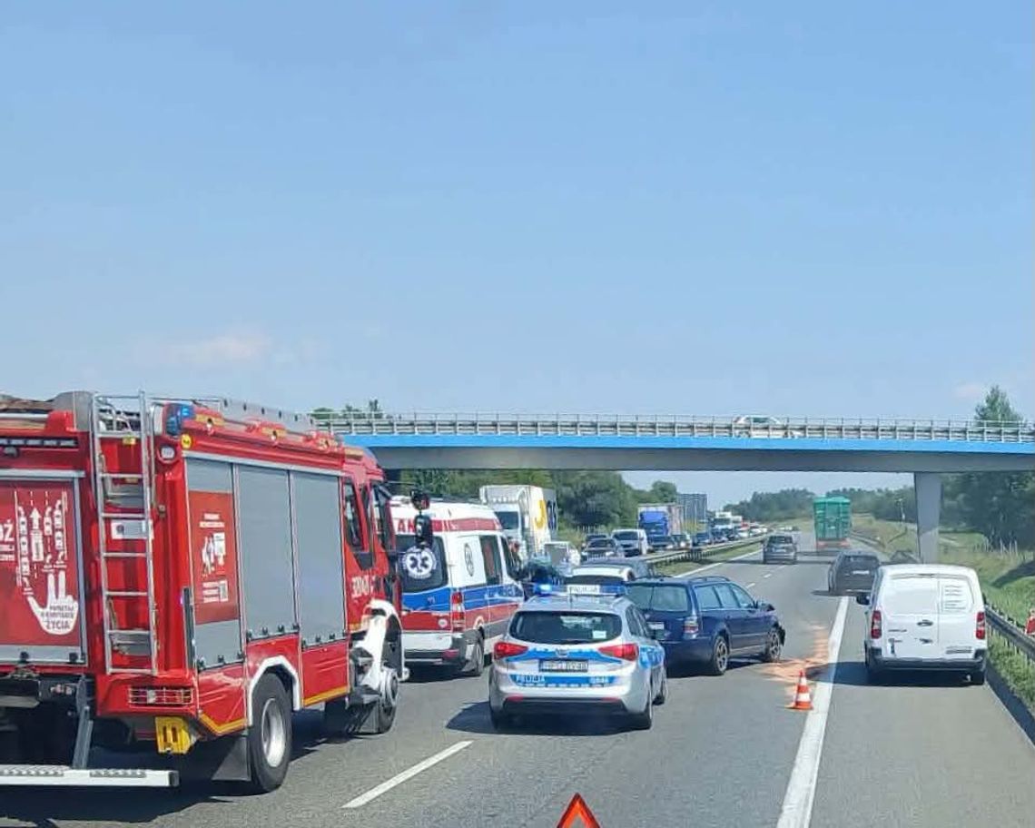 Seria wypadków na A4. Intensywny początek weekendu i duże utrudnienia w ruchu