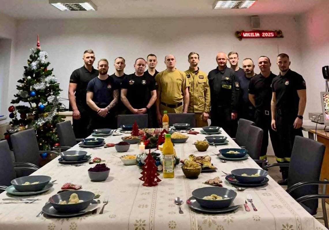 Służba, która nie zna wolnego: Strażacka Wigilia w cieniu gotowości bojowej w Małopolsce