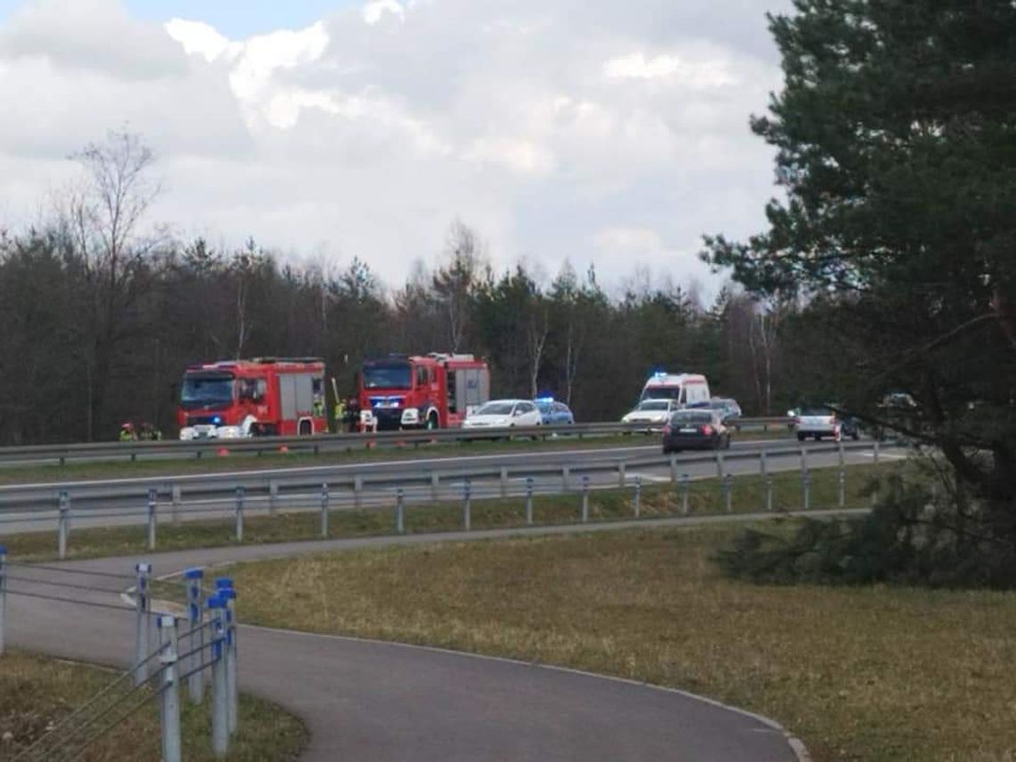 Śmierć motocyklisty w Bolesławiu. Droga całkowicie zablokowana