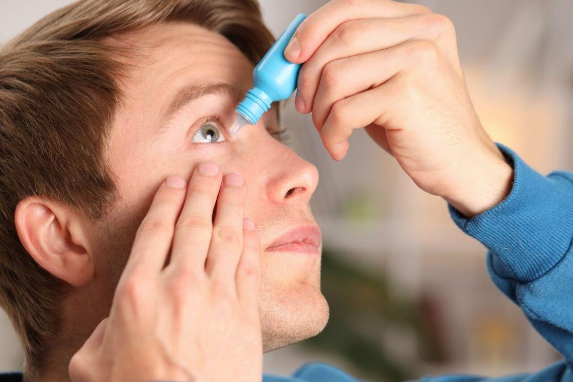 Sól fizjologiczna do oka - kiedy i jak ją stosować bezpiecznie? Sól fizjologiczna do oka - kiedy i jak ją stosować bezpiecznie?