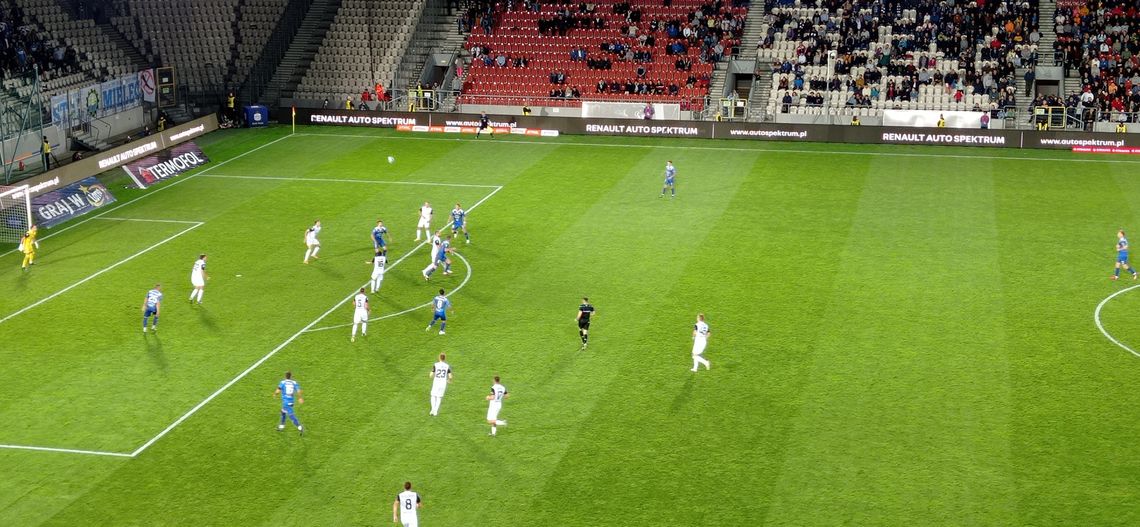 Stadion Cracovii szczęśliwy dla Puszczy Niepołomice. Historyczne zwycięstwo