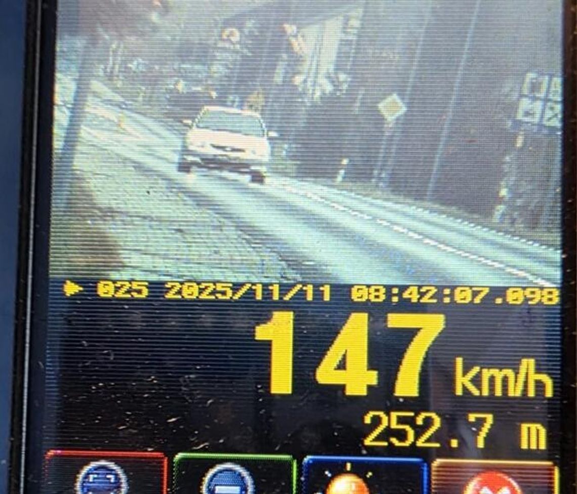 Szaleńcza jazda 22-latka z Jabłonki. Pędził 147 km/h w obszarze zabudowanym! Jabłonka, powiat nowotarski, Podhale, Orawa, utrata prawa jazdy, prawo jazdy, szaleńcza jazda, wysoki mandat