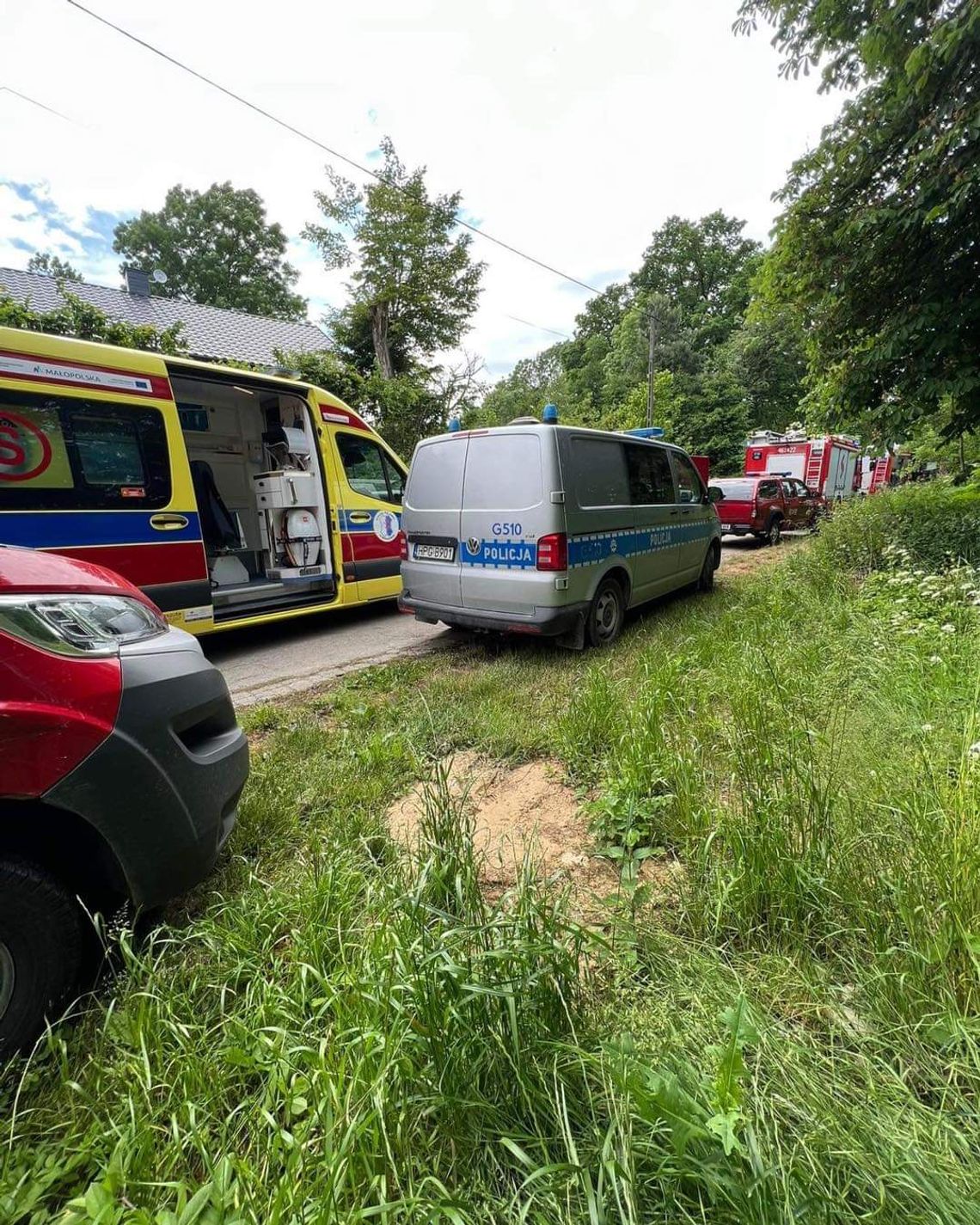 Tragedia w Falniowie. Zawalony strop domu zabił mężczyznę [ZDJĘCIA]